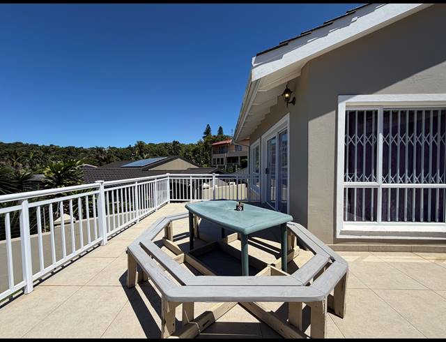 5 BEDROOM HOUSE FOR SALE IN BALLITO CENTRAL